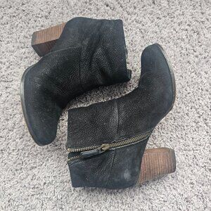 Cole Haan Nike Air Booties size 6 in black